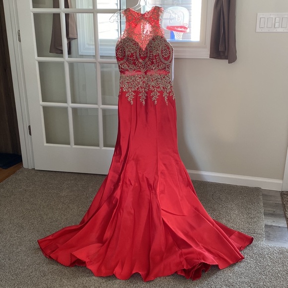 Embroidered Bodice Mermaid Gown Cut Out Back by Cinderella Divine 8934 - Picture 3 of 8